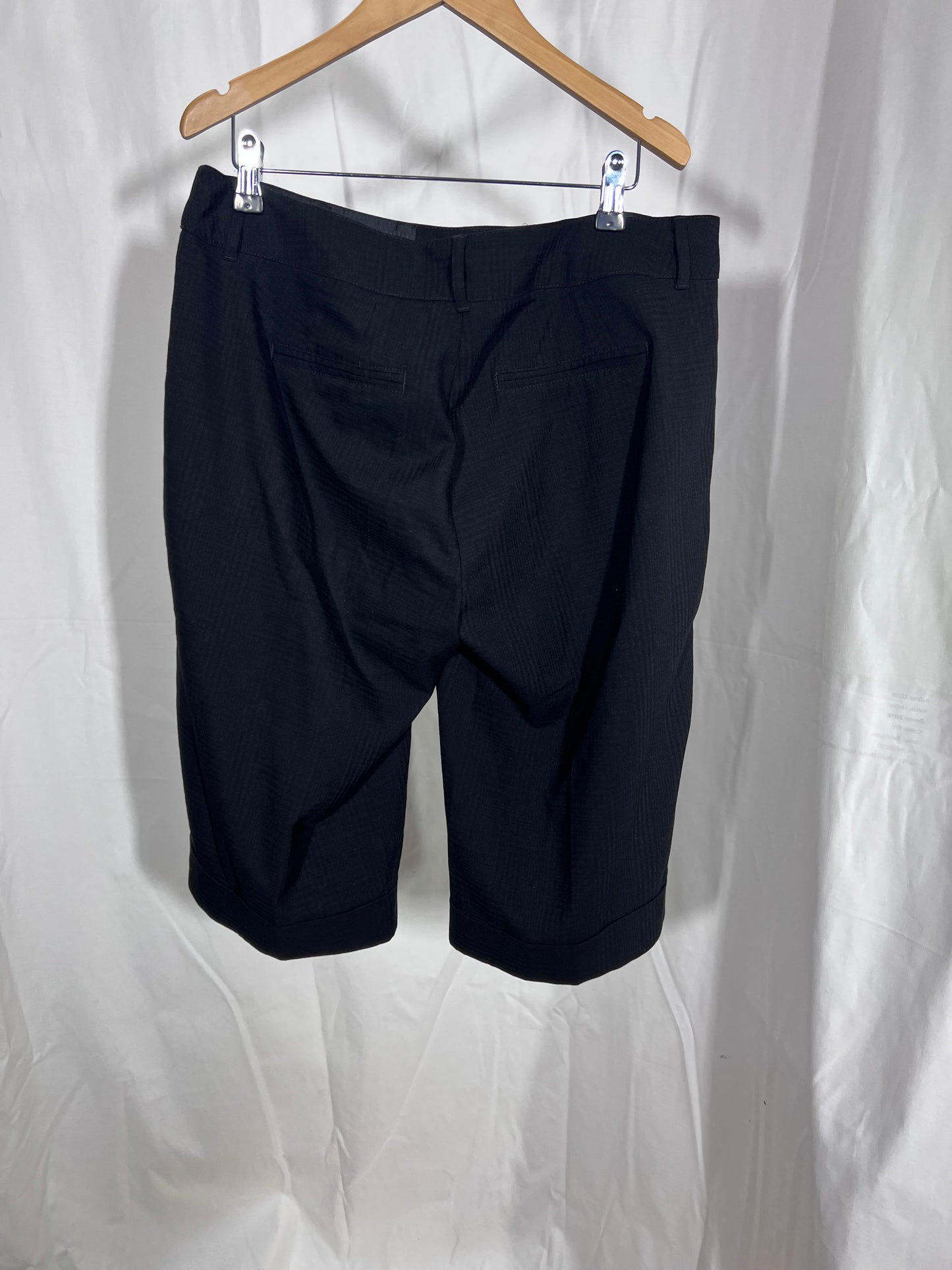 2. Hand Größe L schwarze  Shorts