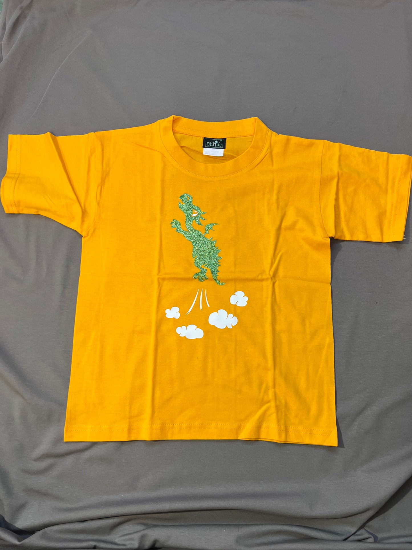 Kinder shirt 7-8 Jahre gelb mit grünem Drachen