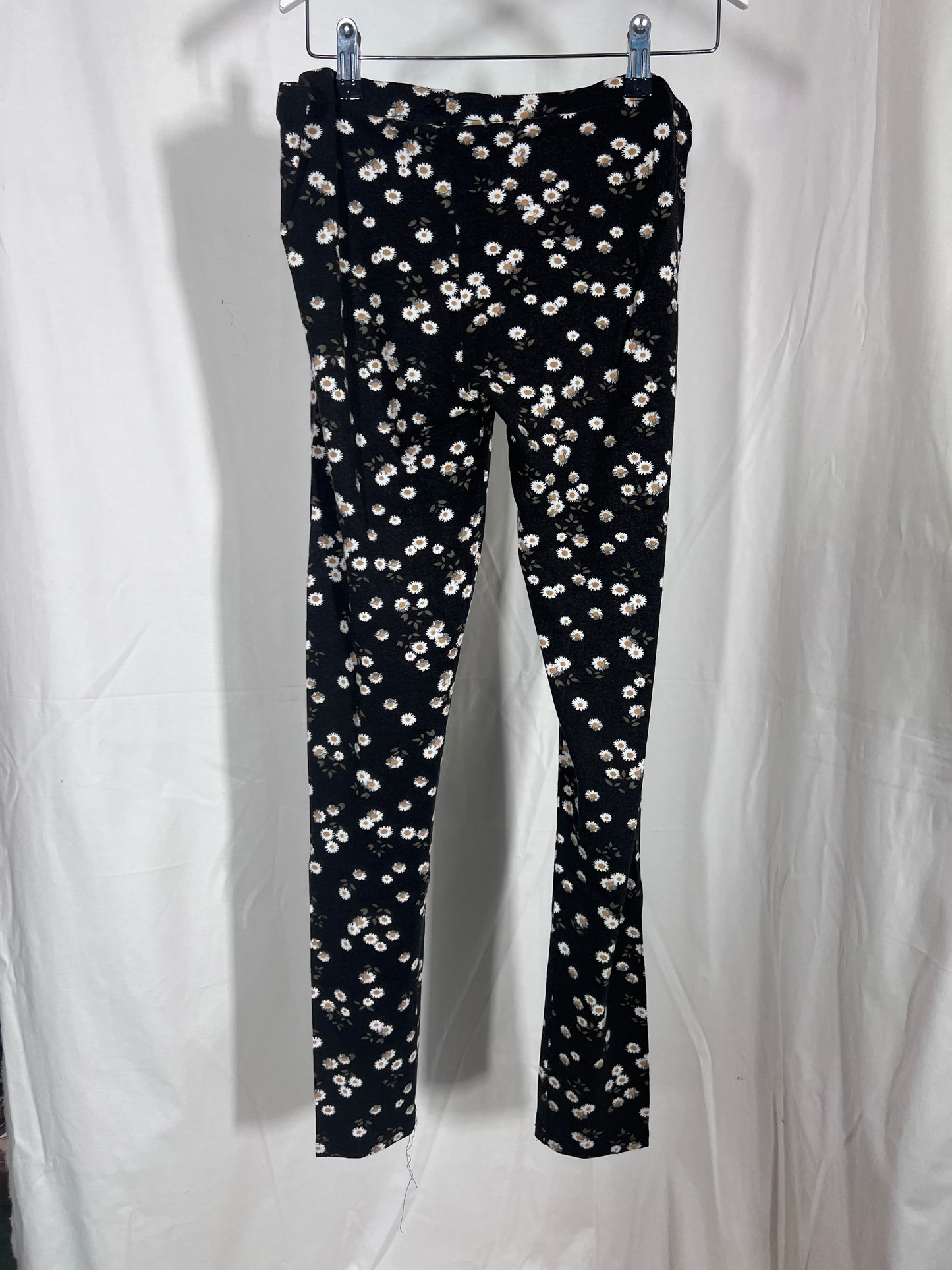 2nd hand size M leggings with squirrel print